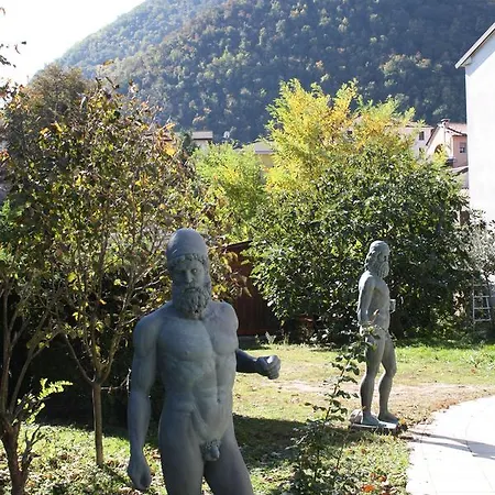 Casale Dei Pavoni Bed & Breakfast Alano Di Piave
